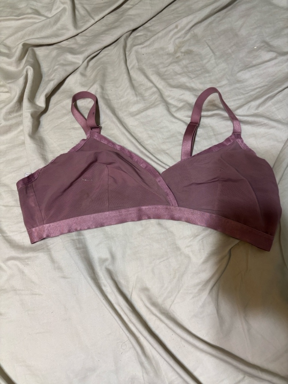 Auden Wireless Mesh Triangle Bralette in Mauve Pink